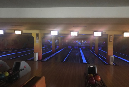 Pilsen Bowling & Bier image 1