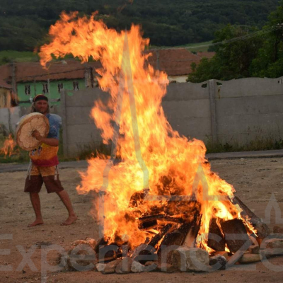 3Q6SOuLdi7W1WWVP3h8GCq-firewalking-experience-czechrepublic-experiencze-3-1.jpg image 3