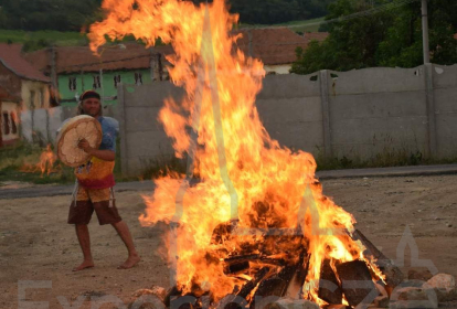Pilsen Über Feuer oder Glas laufen image 3