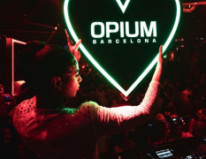 Barcelona Partynacht im Opium Club image 3