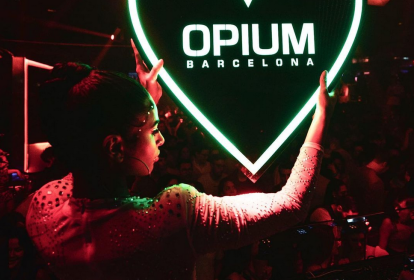 Barcelona Partynacht im Opium Club image 3
