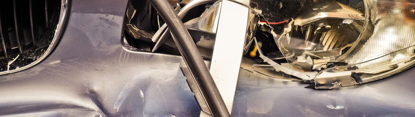 Bratislava Auto zertrümmern image 1