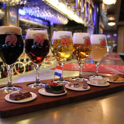 bierproeverij-delirium-cafe-amsterdam-groot.webp image 1