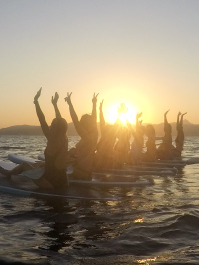 Kajak oder SUP bei Sonnenuntergang Mallorca
