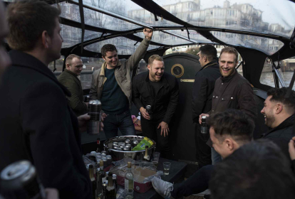 Amsterdam Partyboot mit Getränke-Flatrate image 1