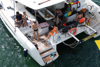 Mallorca Private Katamaran-Tour mit Essen und Trinken image 6