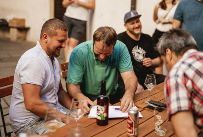 Pilsen Bier Verkostung in einem Bierhaus image 2