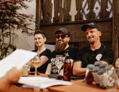 Pilsen Bier Verkostung in einem Bierhaus image 4