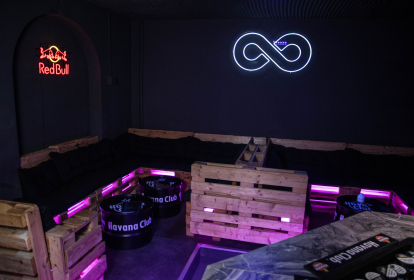 Pilsen Eintritt Infinity Club + Bottle Service image 10