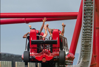 Barcelona Besuch im Ferrari Land image 1