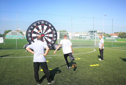 Budapest Dart-Fußball image 2