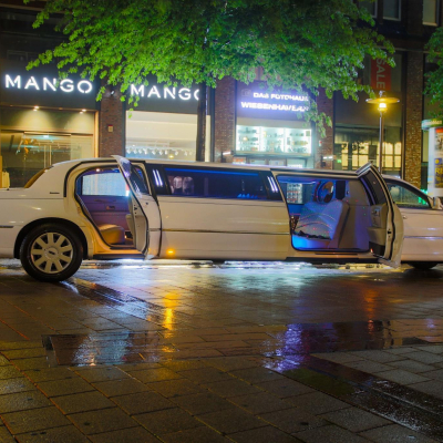 lincoln-limo-hamburg-6.jpg image 1