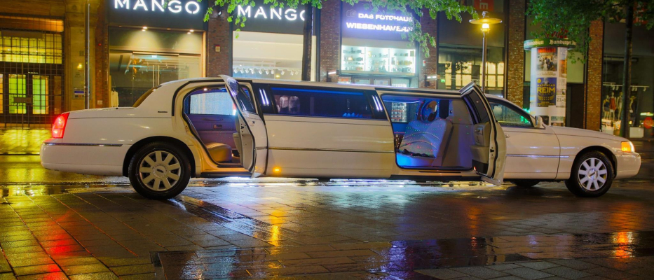 Hamburg Limousine mieten image 1