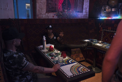 Amsterdam Drag-Queen-Dinner image 1