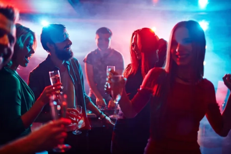 Privater Pubcrawl mit Nachtclub-Eintritt