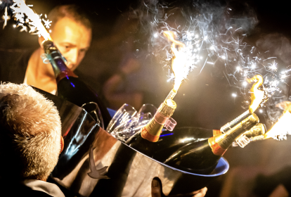 Brüssel Nachtclub Eintritt mit Tisch & Flaschen image 5