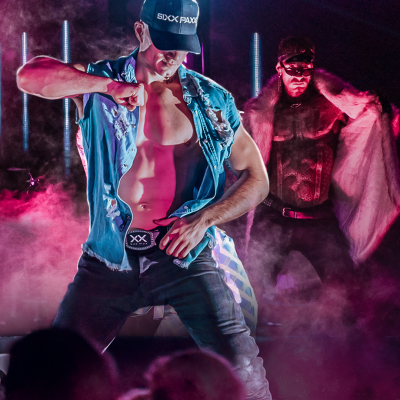 sp-tour-promo-hello30-03-clean-portrait.jpg image 3