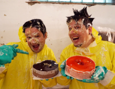 Berlin Tortenschlacht image 3