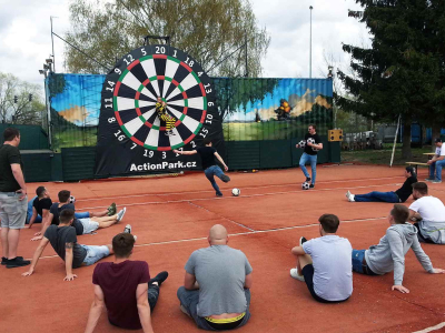 Fußball-Darts für Junggesellenabschied