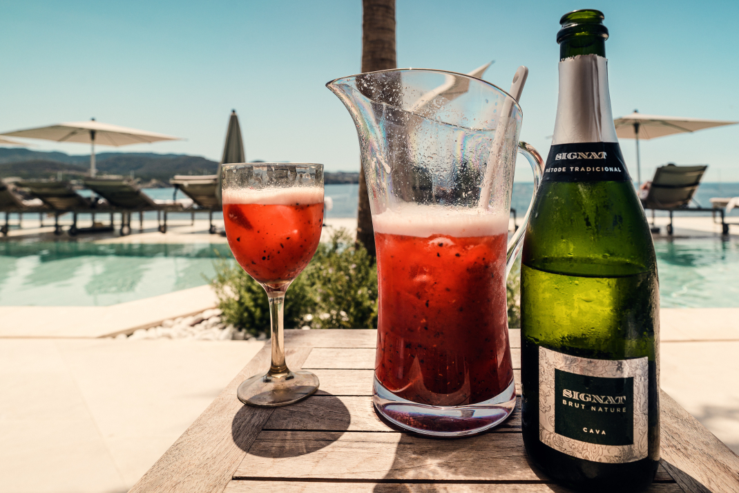 Gemütlich am Strand von Ibiza Getränke